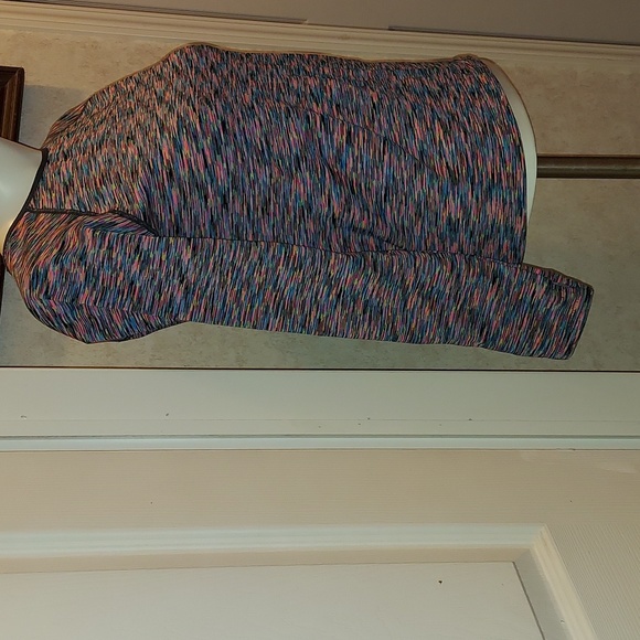 Ebb and Flow Multi-colored Top - Picture 7 of 7